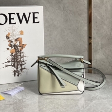 Loewe Puzzle Bags